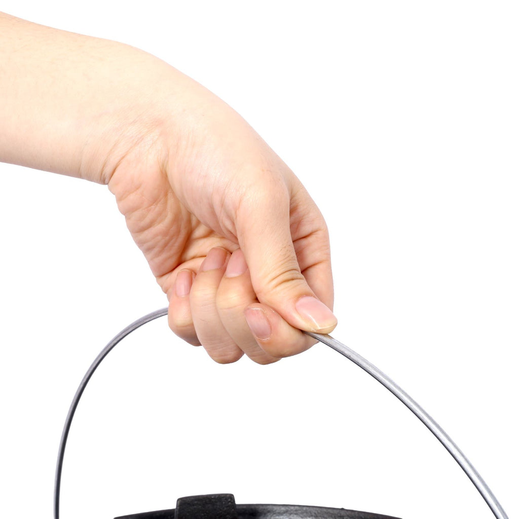 Dutch Oven. Outdoor Camping Deep Pot For Camping Fireplace Cooking Barbecue Baking Campfire With Leg Base